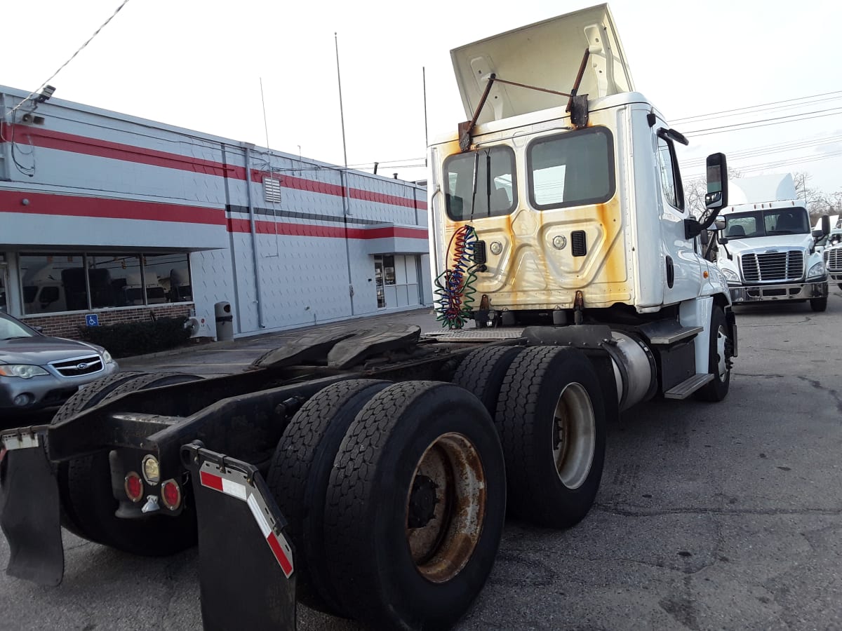 2016 Freightliner/Mercedes CASCADIA 125 643193