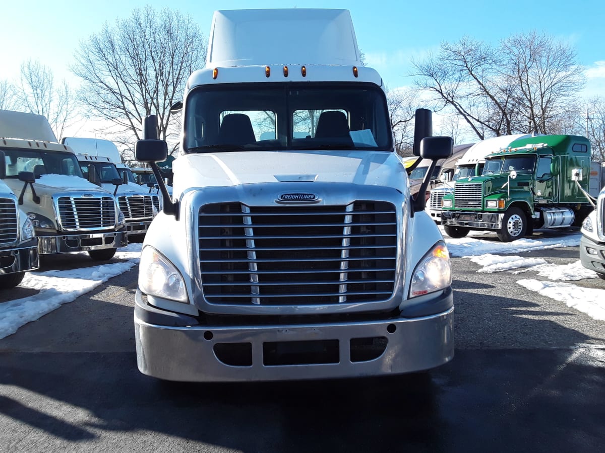 2016 Freightliner/Mercedes CASCADIA 125 643371