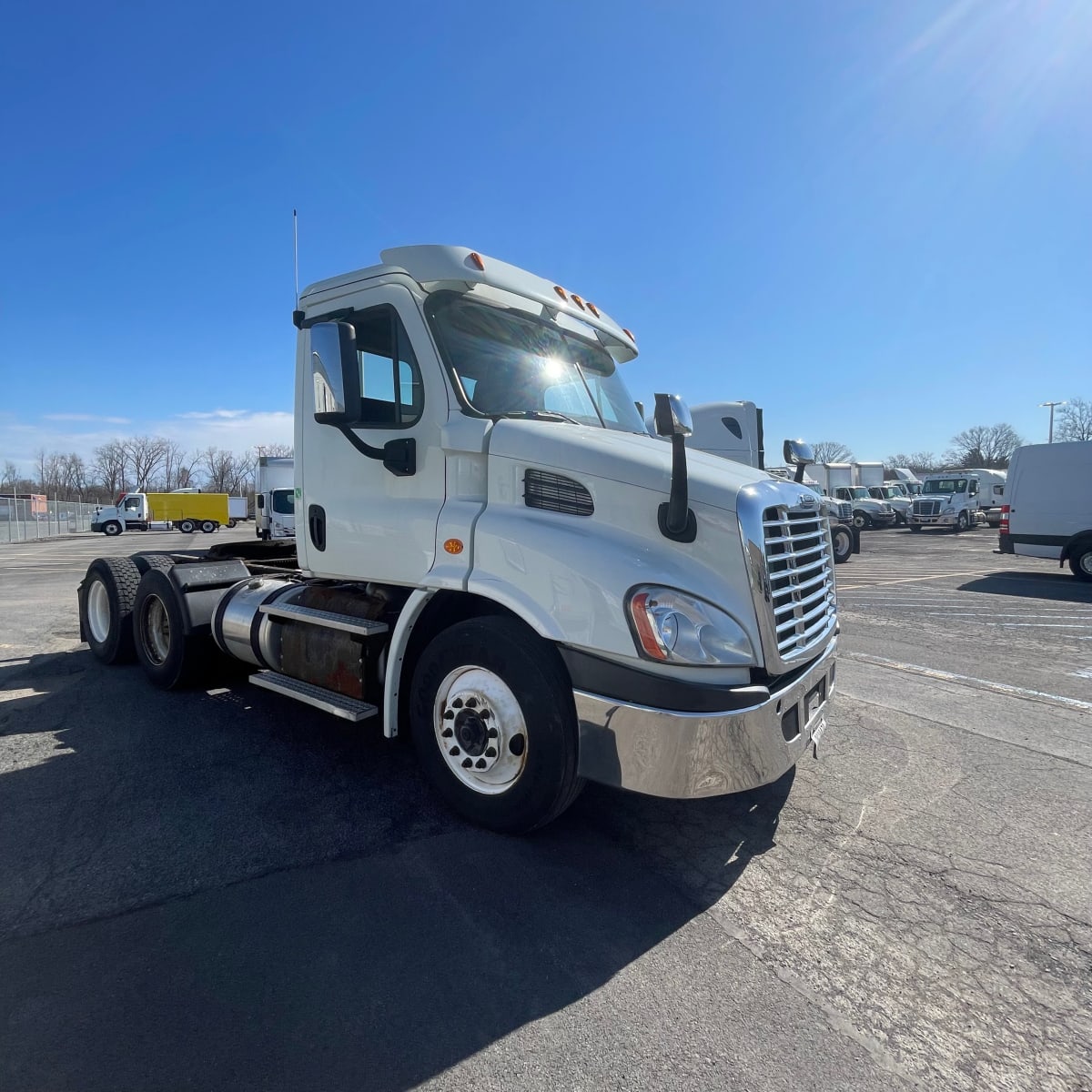 2016 Freightliner/Mercedes CASCADIA 113 645921