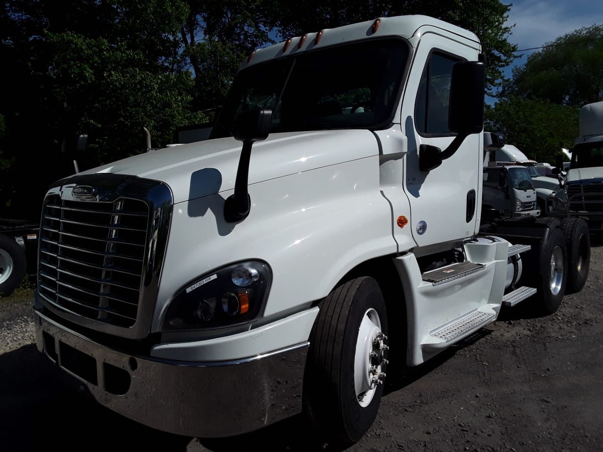 2016 Freightliner/Mercedes CASCADIA 125 647069