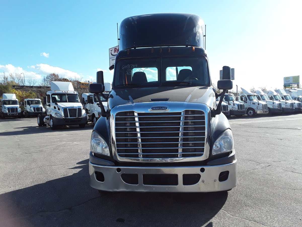 2016 Freightliner/Mercedes CASCADIA 125 648744