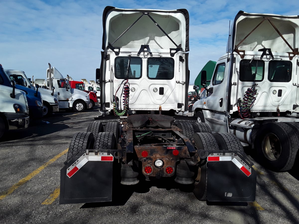 2016 Freightliner/Mercedes CASCADIA 125 651387