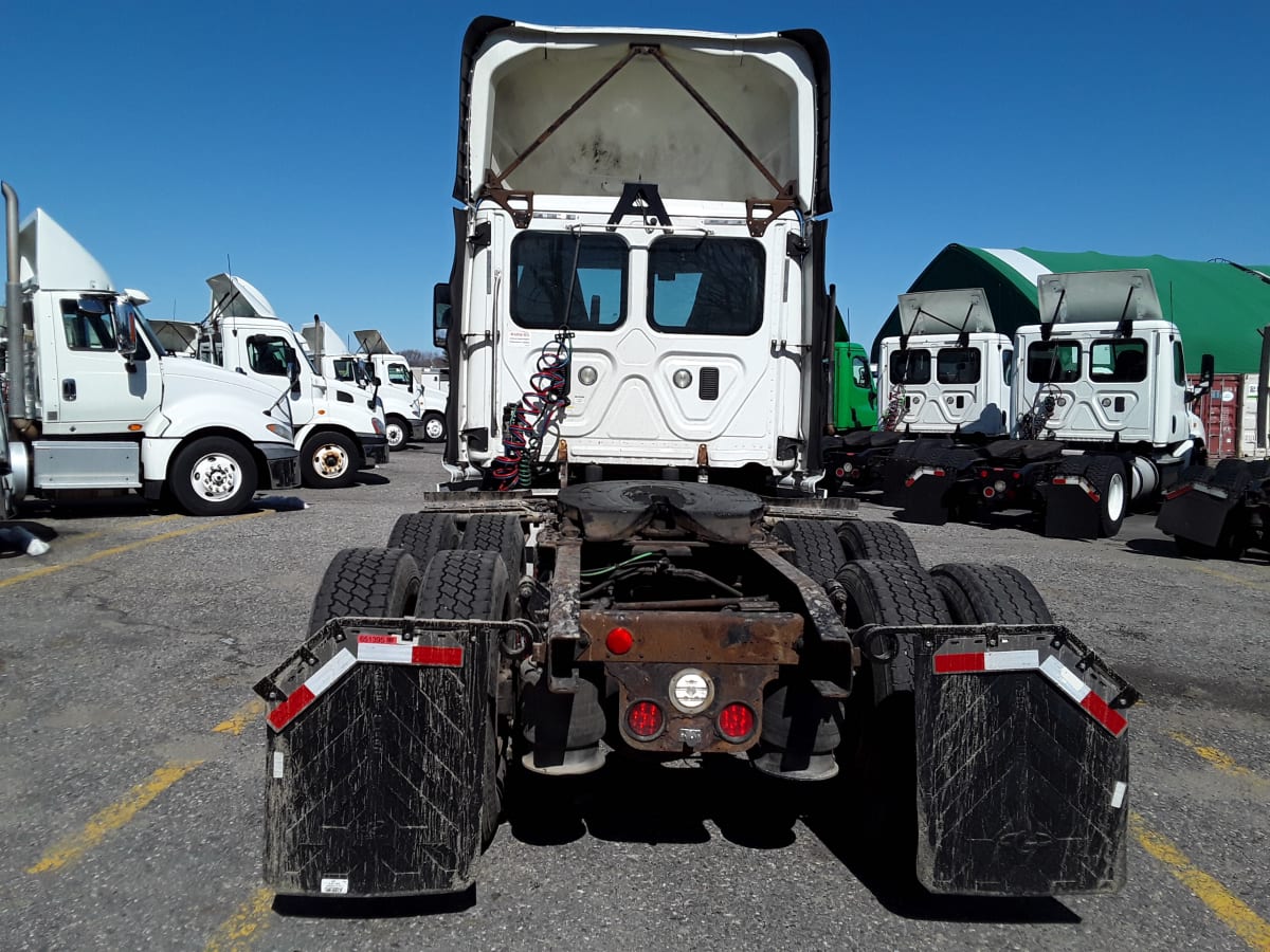 2016 Freightliner/Mercedes CASCADIA 125 651395