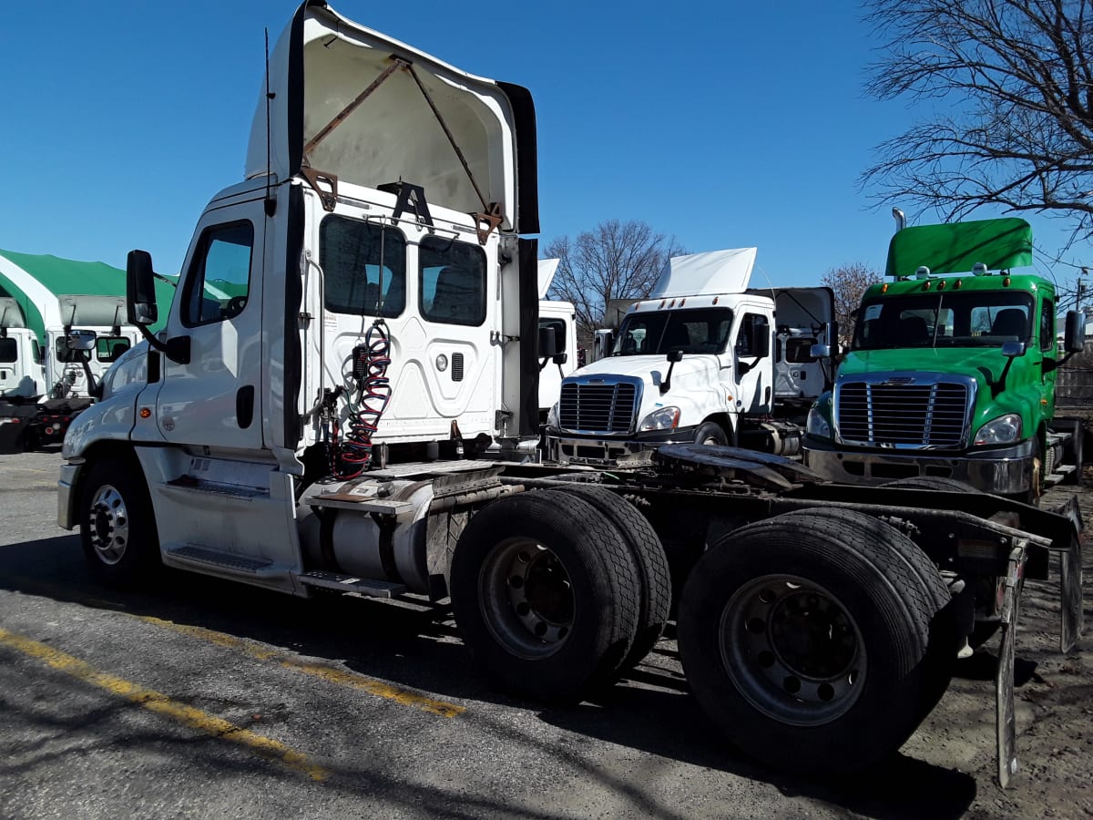 2016 Freightliner/Mercedes CASCADIA 125 651395