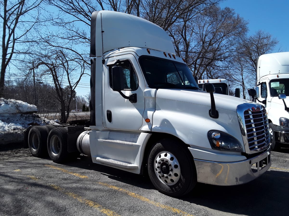 2016 Freightliner/Mercedes CASCADIA 125 651395