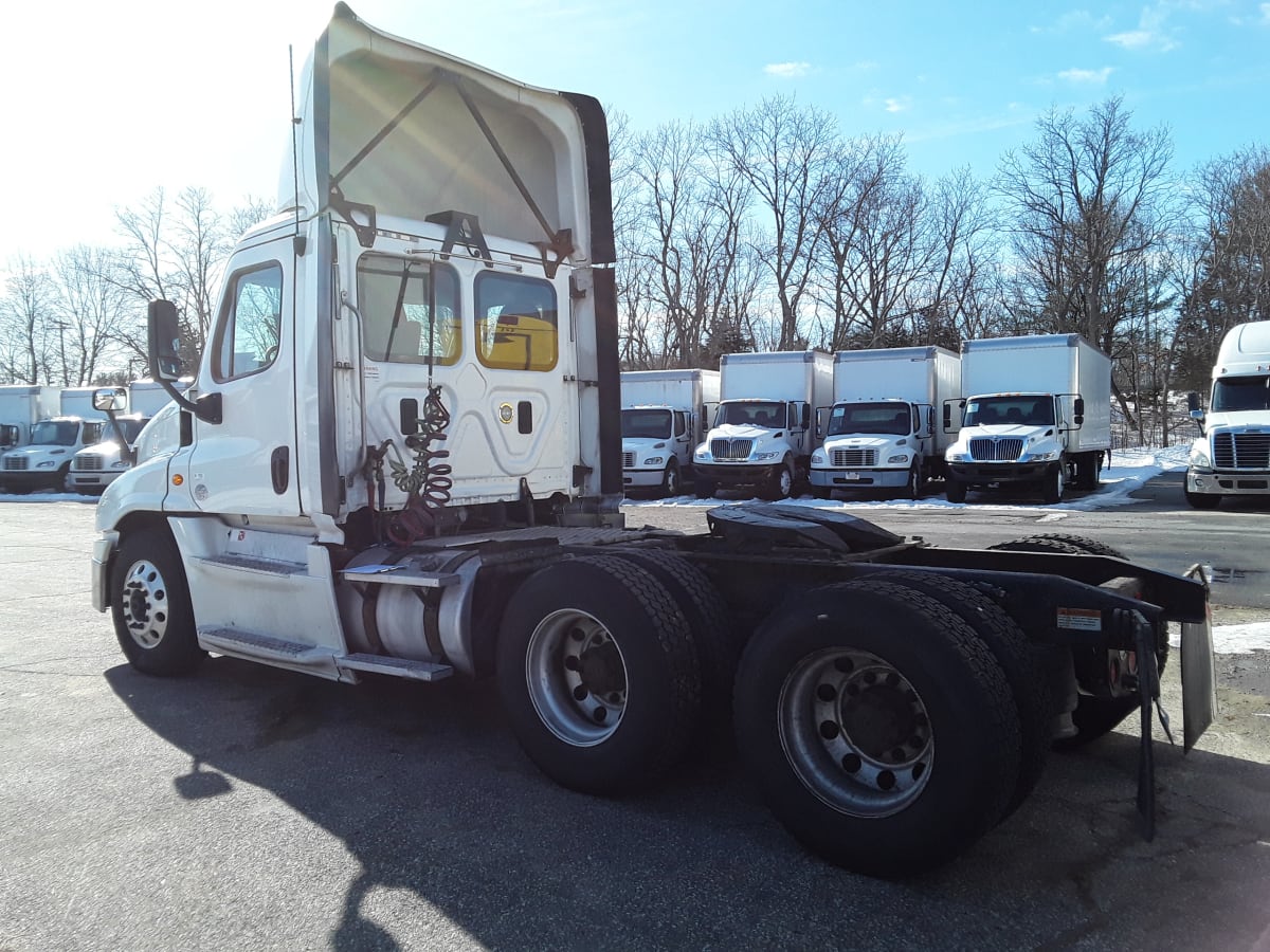 2016 Freightliner/Mercedes CASCADIA 125 651398