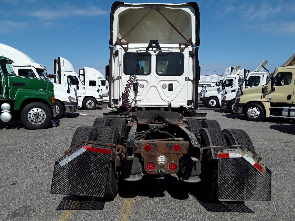 2016 Freightliner/Mercedes CASCADIA 125 651399