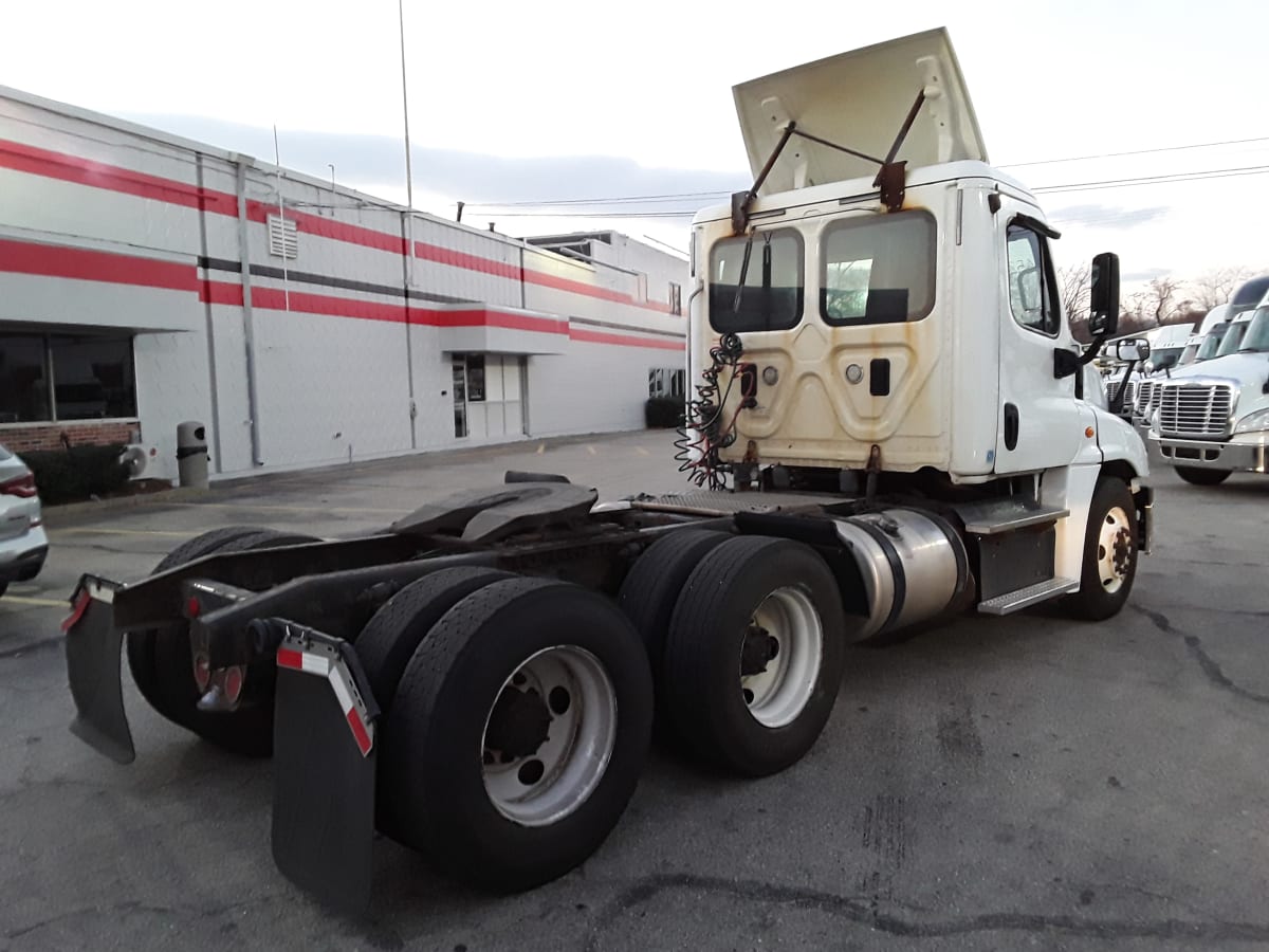 2016 Freightliner/Mercedes CASCADIA 125 652712