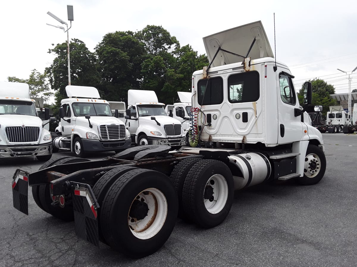 2016 Freightliner/Mercedes CASCADIA 125 652821