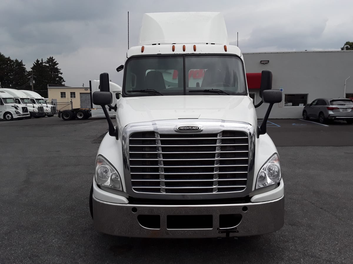 2016 Freightliner/Mercedes CASCADIA 125 652821