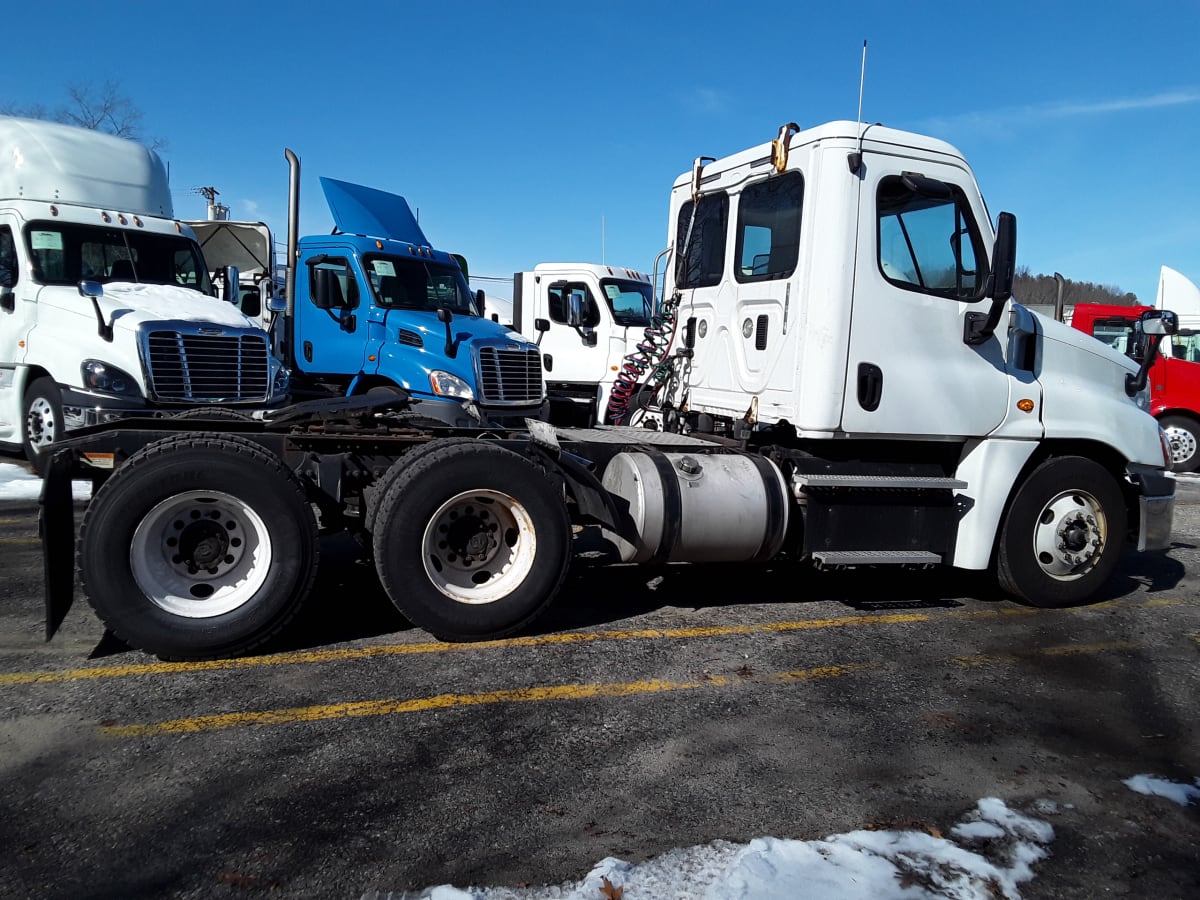 2016 Freightliner/Mercedes CASCADIA 125 654937