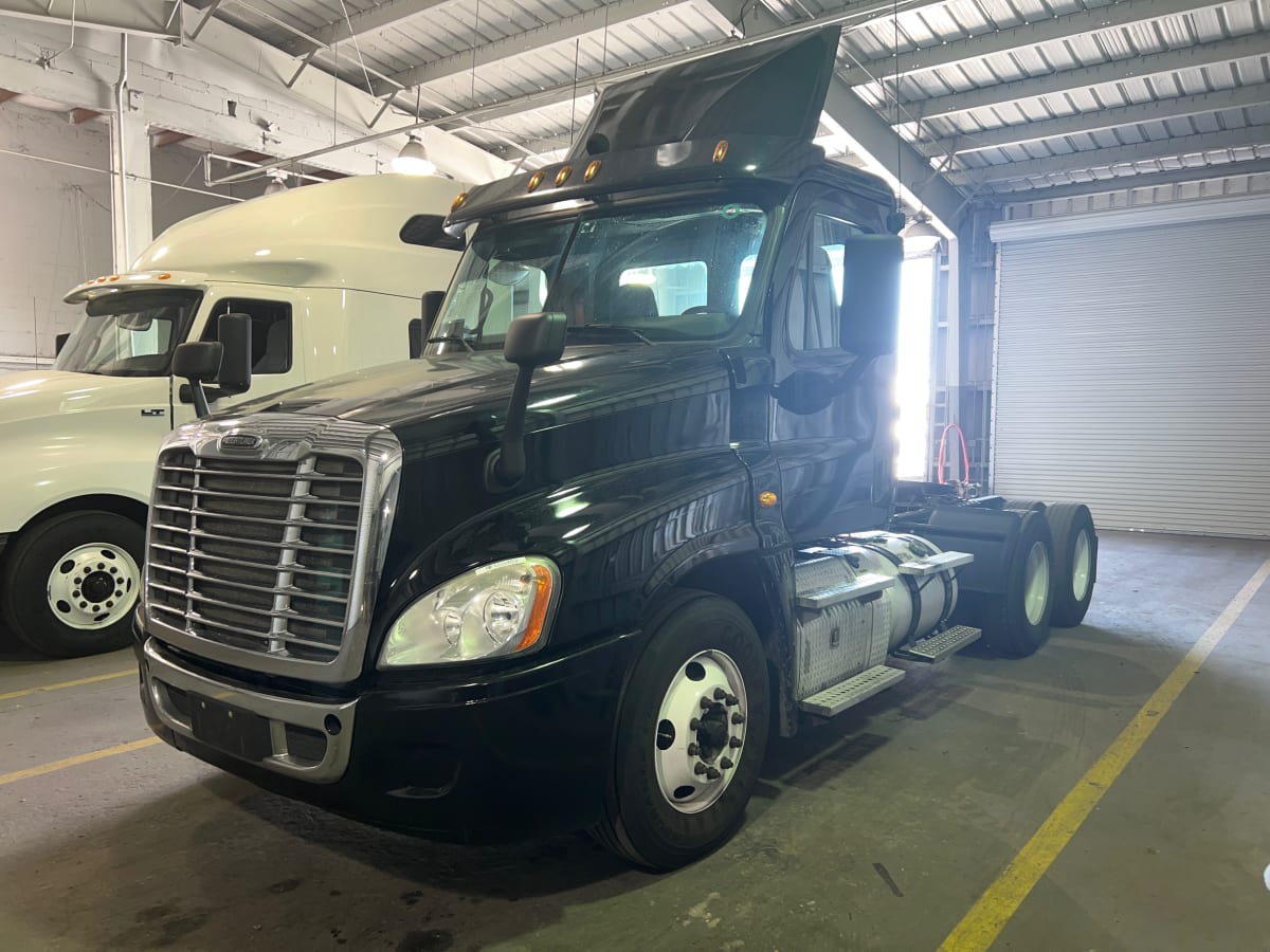 Freightliner/Mercedes CASCADIA 125 VEH-655489