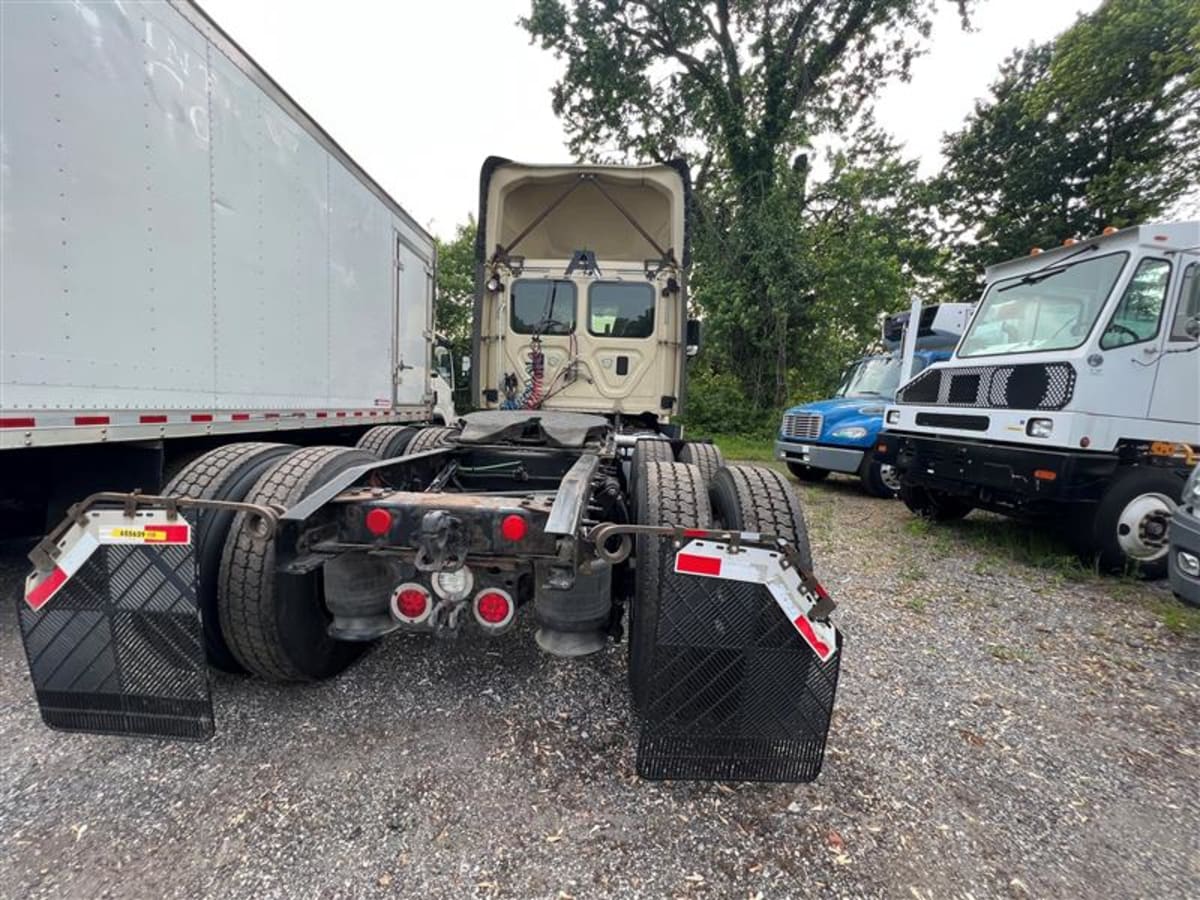 2016 Freightliner/Mercedes CASCADIA 125 655639