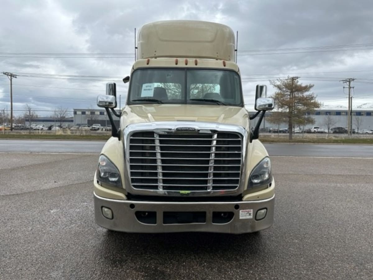 2016 Freightliner/Mercedes CASCADIA 125 655738