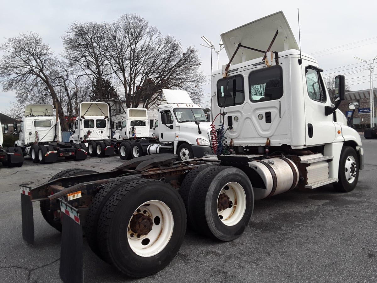 2016 Freightliner/Mercedes CASCADIA 125 659129