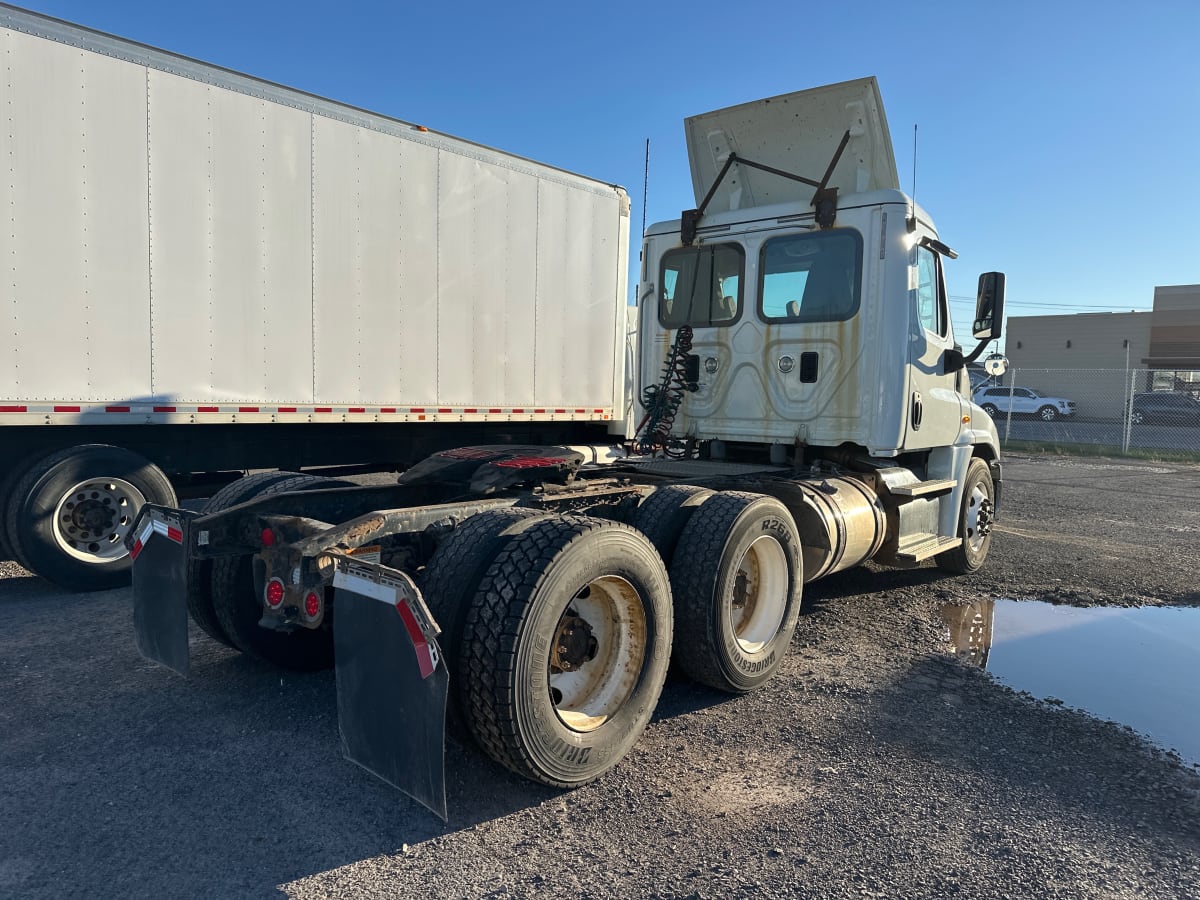 2016 Freightliner/Mercedes CASCADIA 125 660337