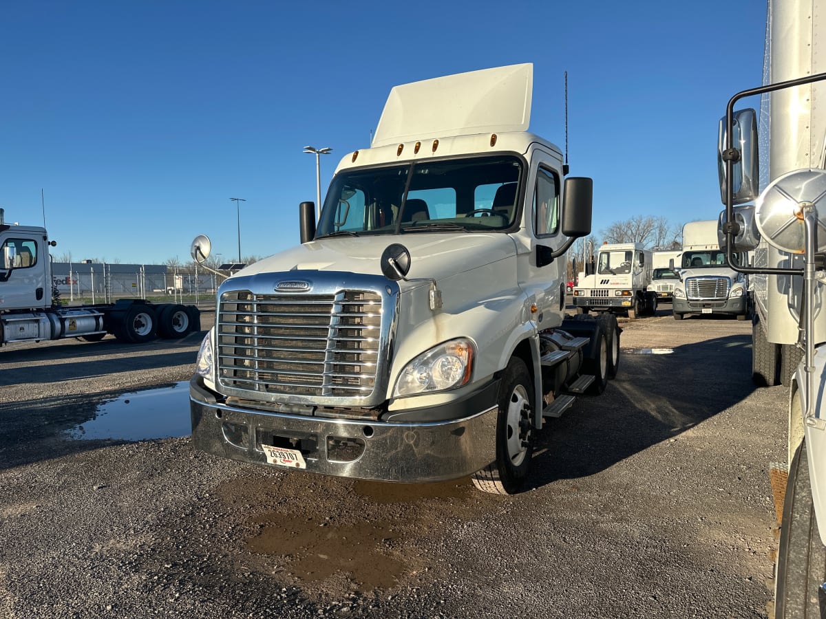 2016 Freightliner/Mercedes CASCADIA 125 660337