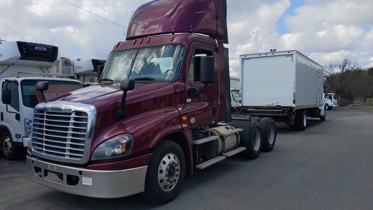 2016 Freightliner/Mercedes CASCADIA 125 663125