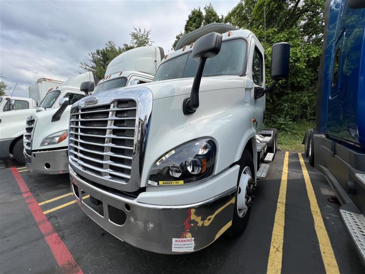 2017 Freightliner/Mercedes CASCADIA 125 665231