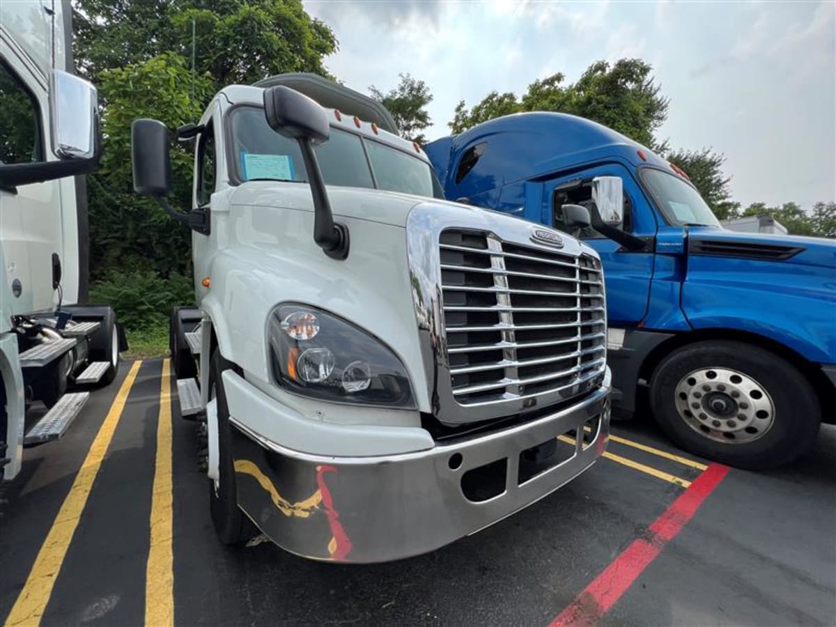 2017 Freightliner/Mercedes CASCADIA 125 665231