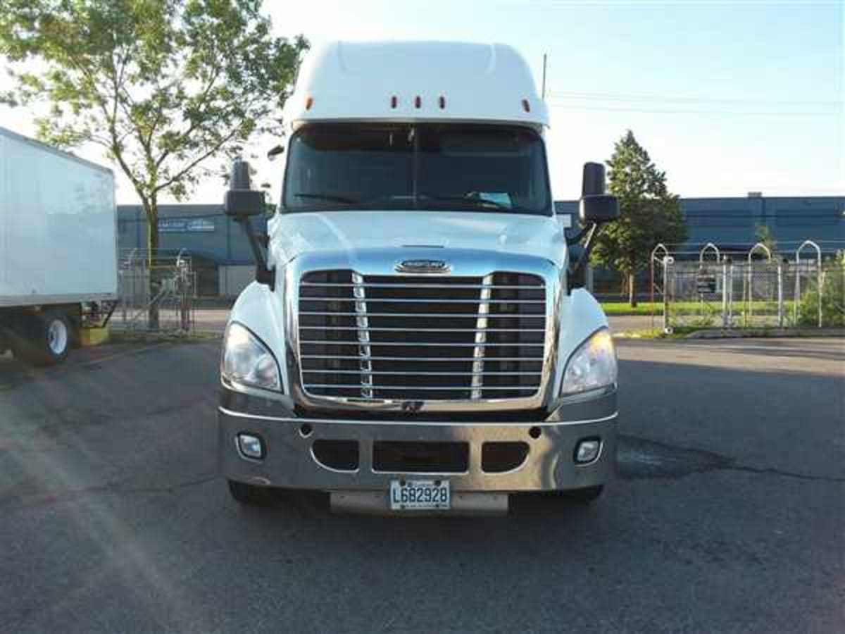 2017 Freightliner/Mercedes CASCADIA 125 665239