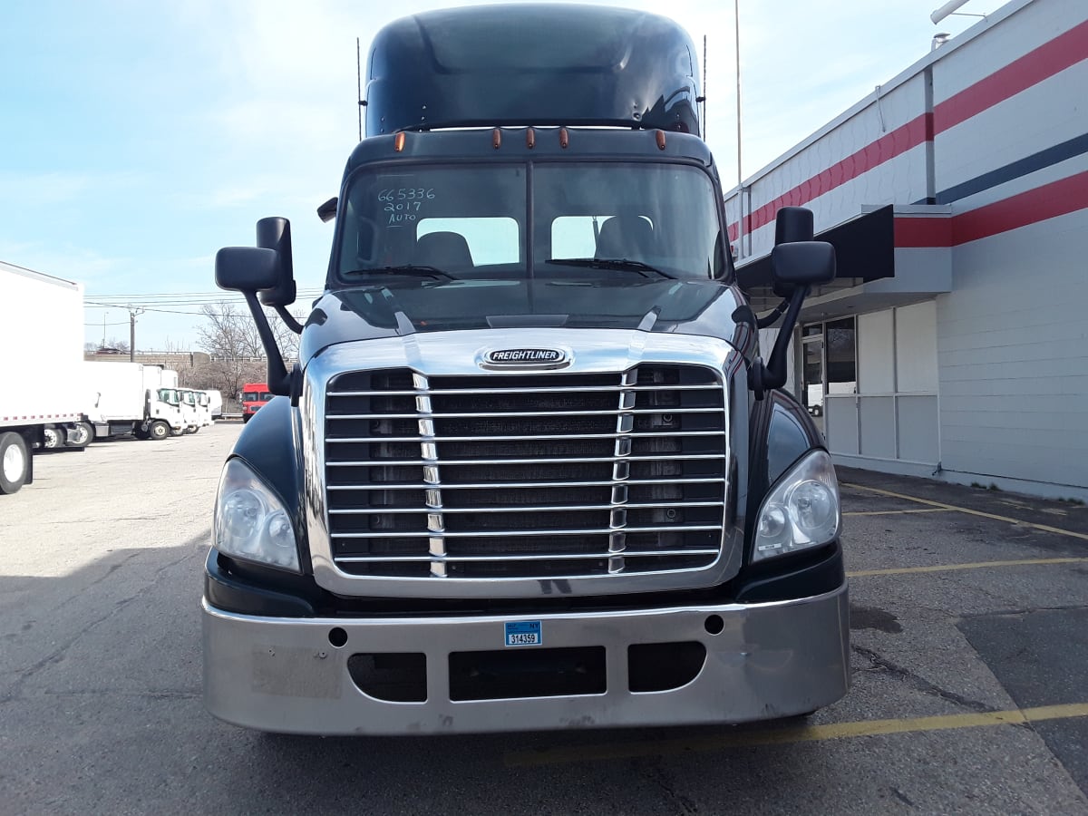 2017 Freightliner/Mercedes CASCADIA 125 665336