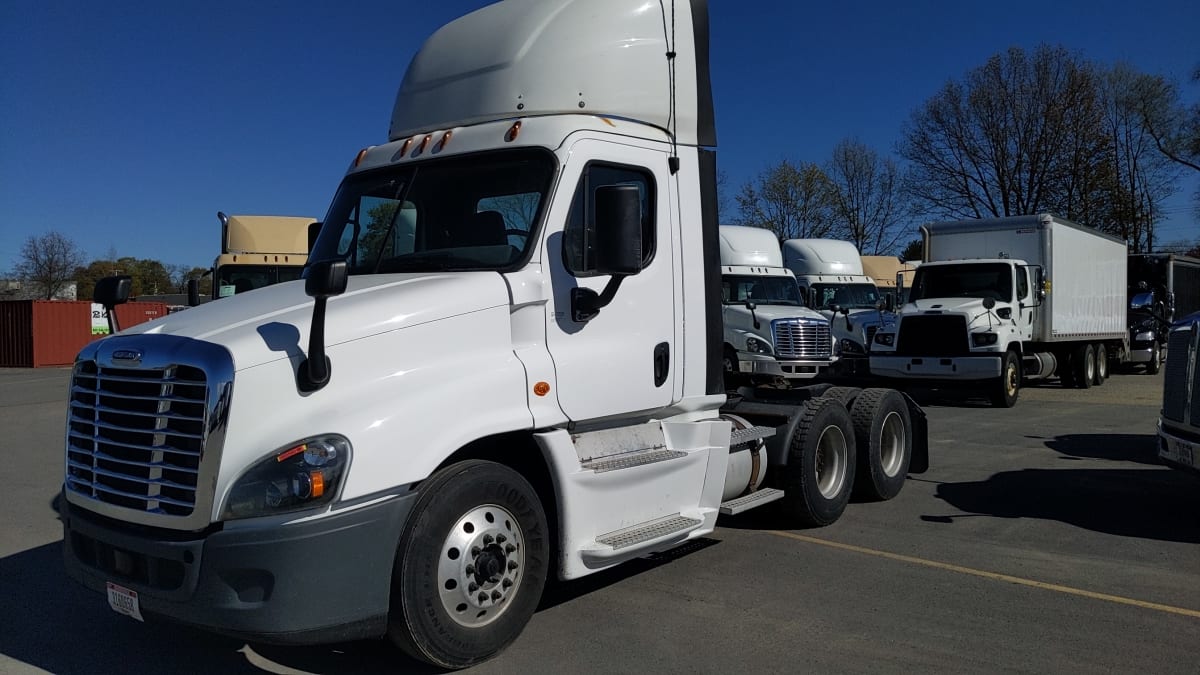 2017 Freightliner/Mercedes CASCADIA 125 665580