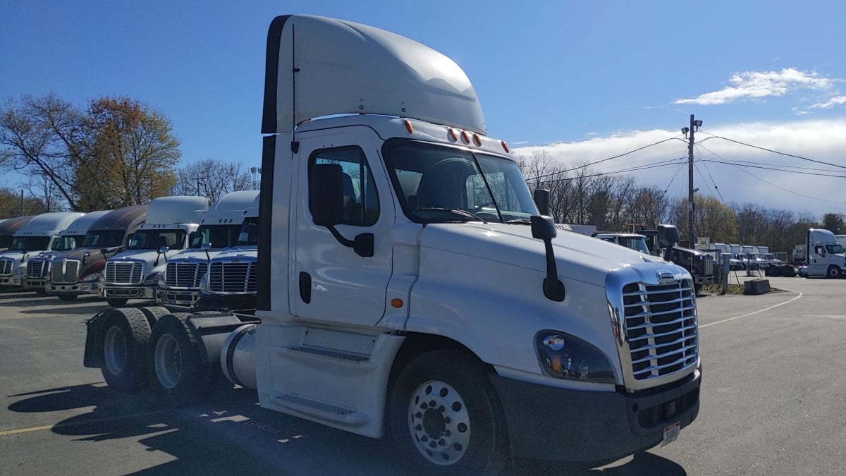 2017 Freightliner/Mercedes CASCADIA 125 665580