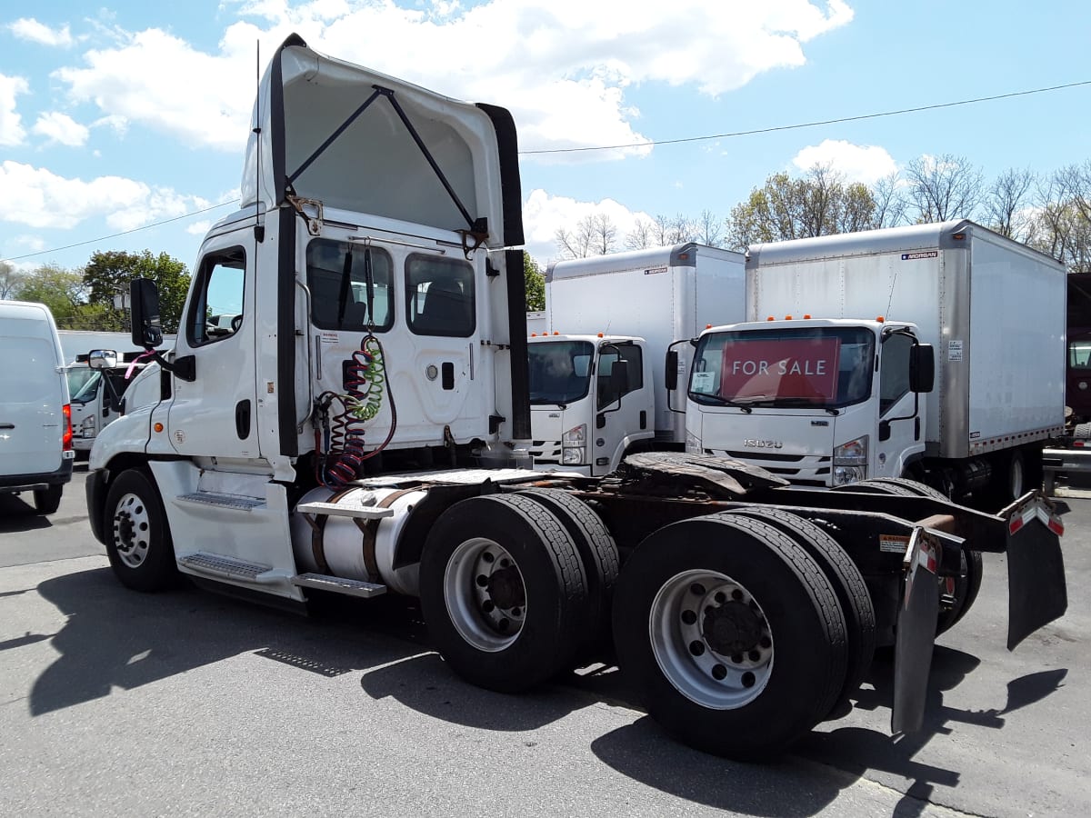 2017 Freightliner/Mercedes CASCADIA 125 665581