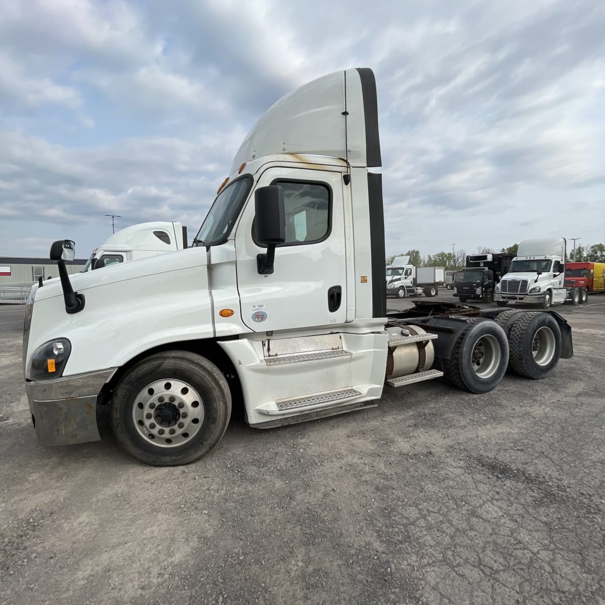 2017 Freightliner/Mercedes CASCADIA 125 665588