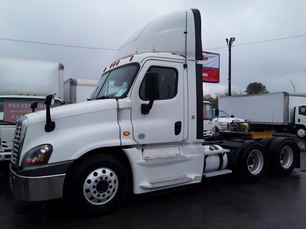 2017 Freightliner/Mercedes CASCADIA 125 665589