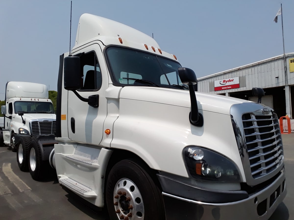 2017 Freightliner/Mercedes CASCADIA 125 665606