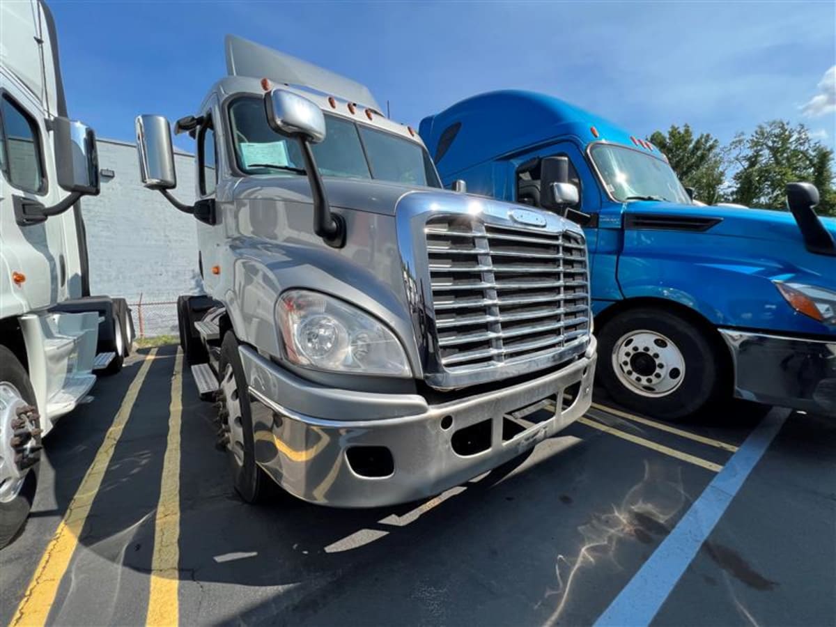 2017 Freightliner/Mercedes CASCADIA 125 667384