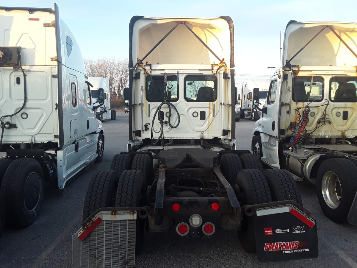 2017 Freightliner/Mercedes CASCADIA 125 668005