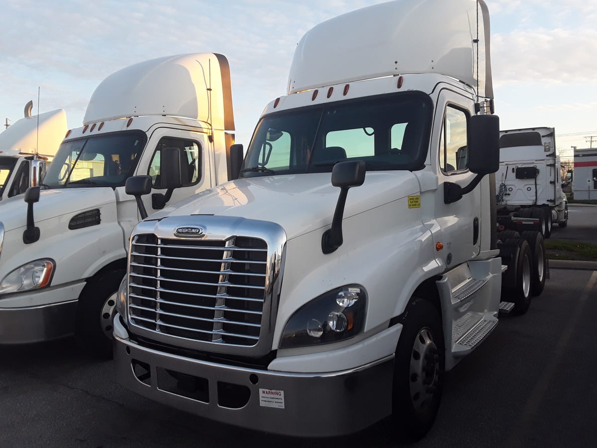 2017 Freightliner/Mercedes CASCADIA 125 668005