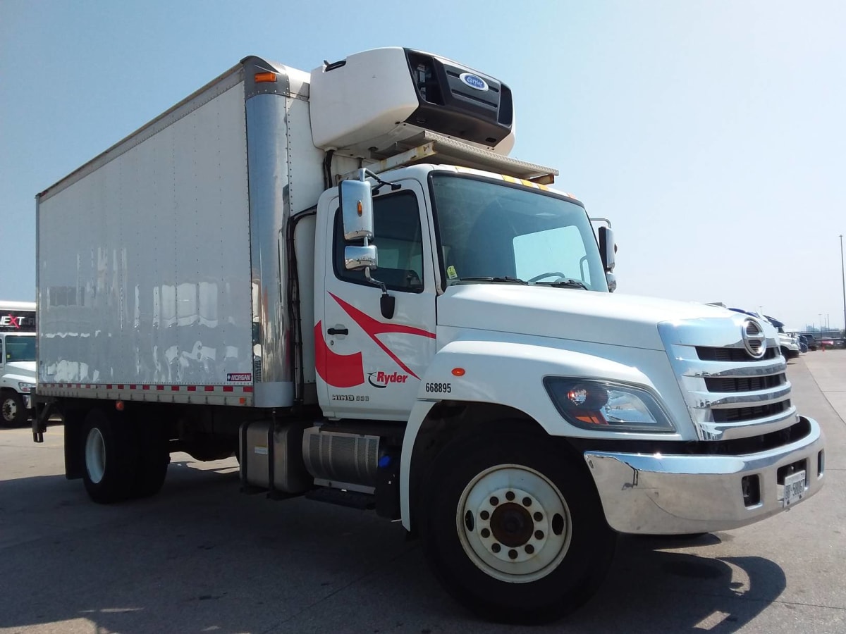 2017 Hino 338 668895