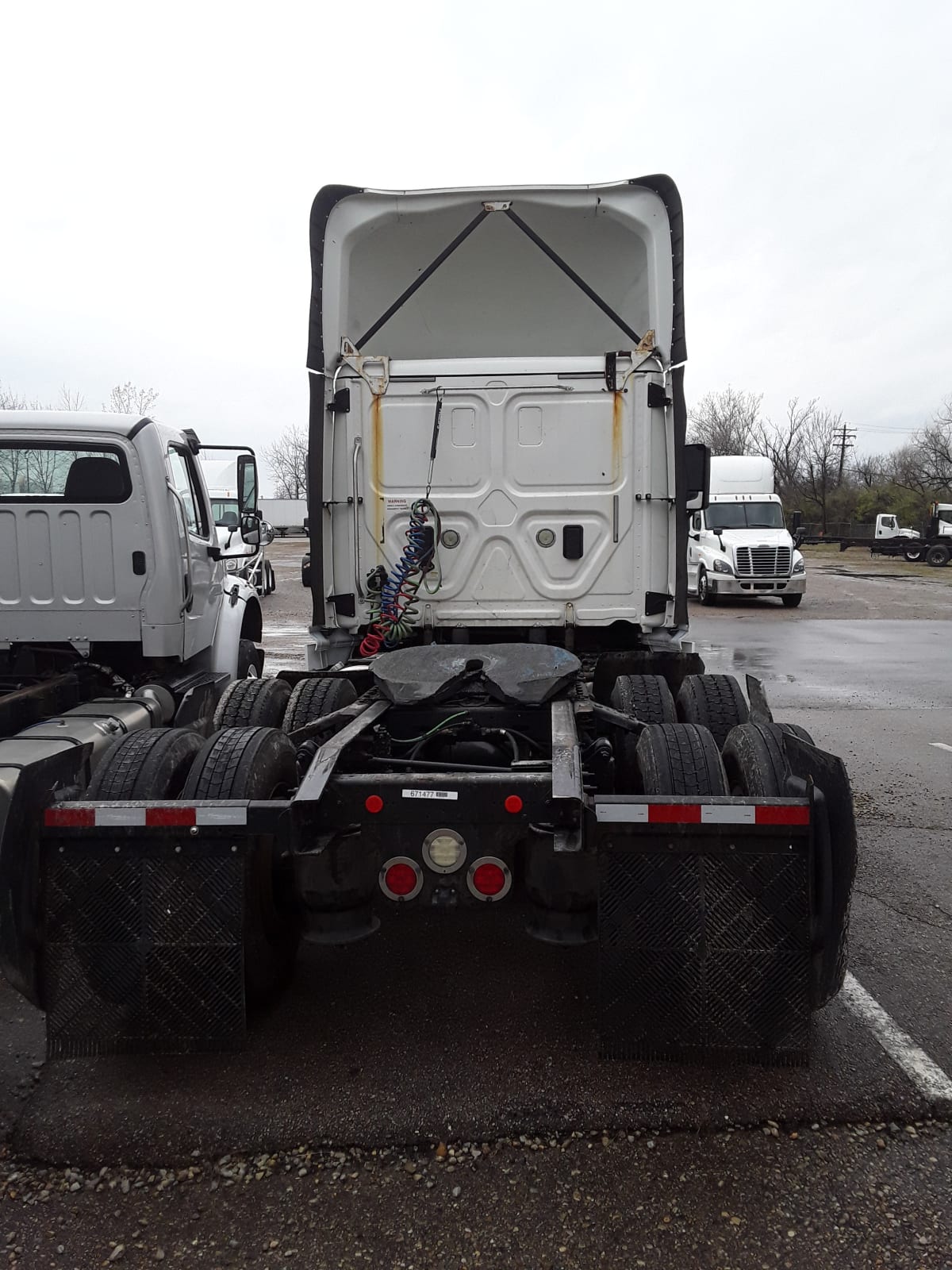 2017 Freightliner/Mercedes CASCADIA 125 671477