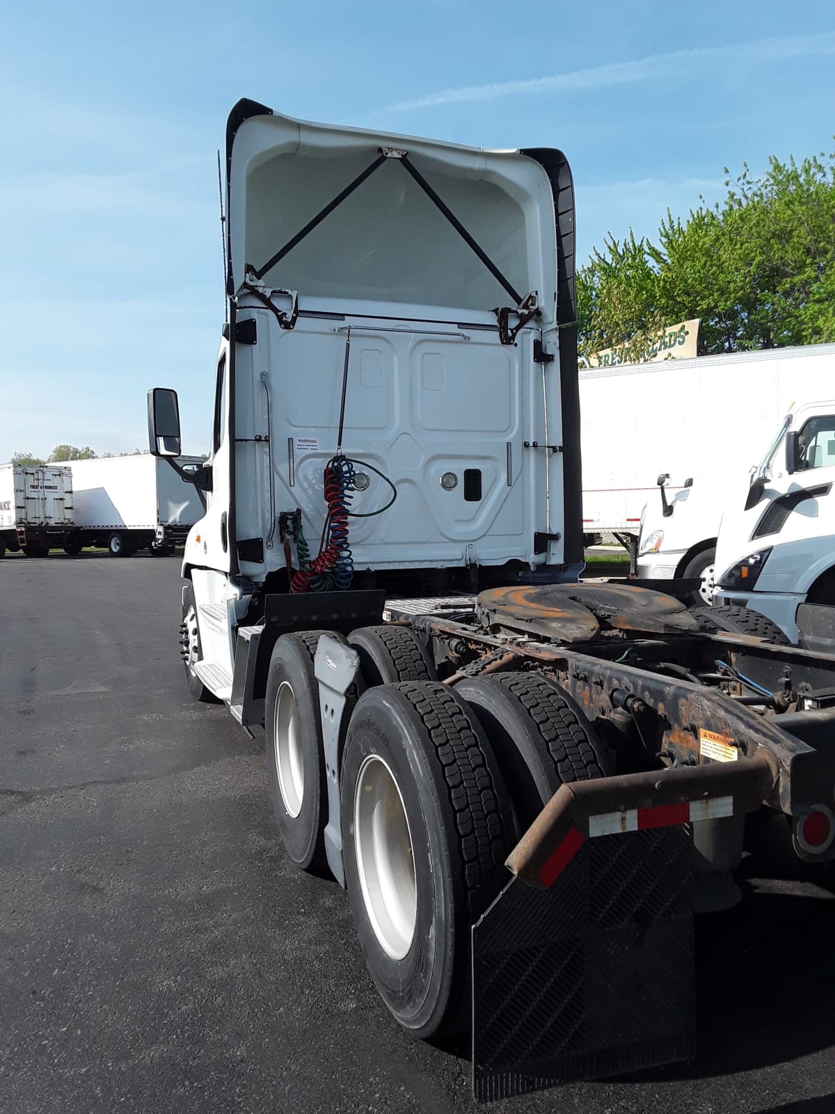 2017 Freightliner/Mercedes CASCADIA 125 671489