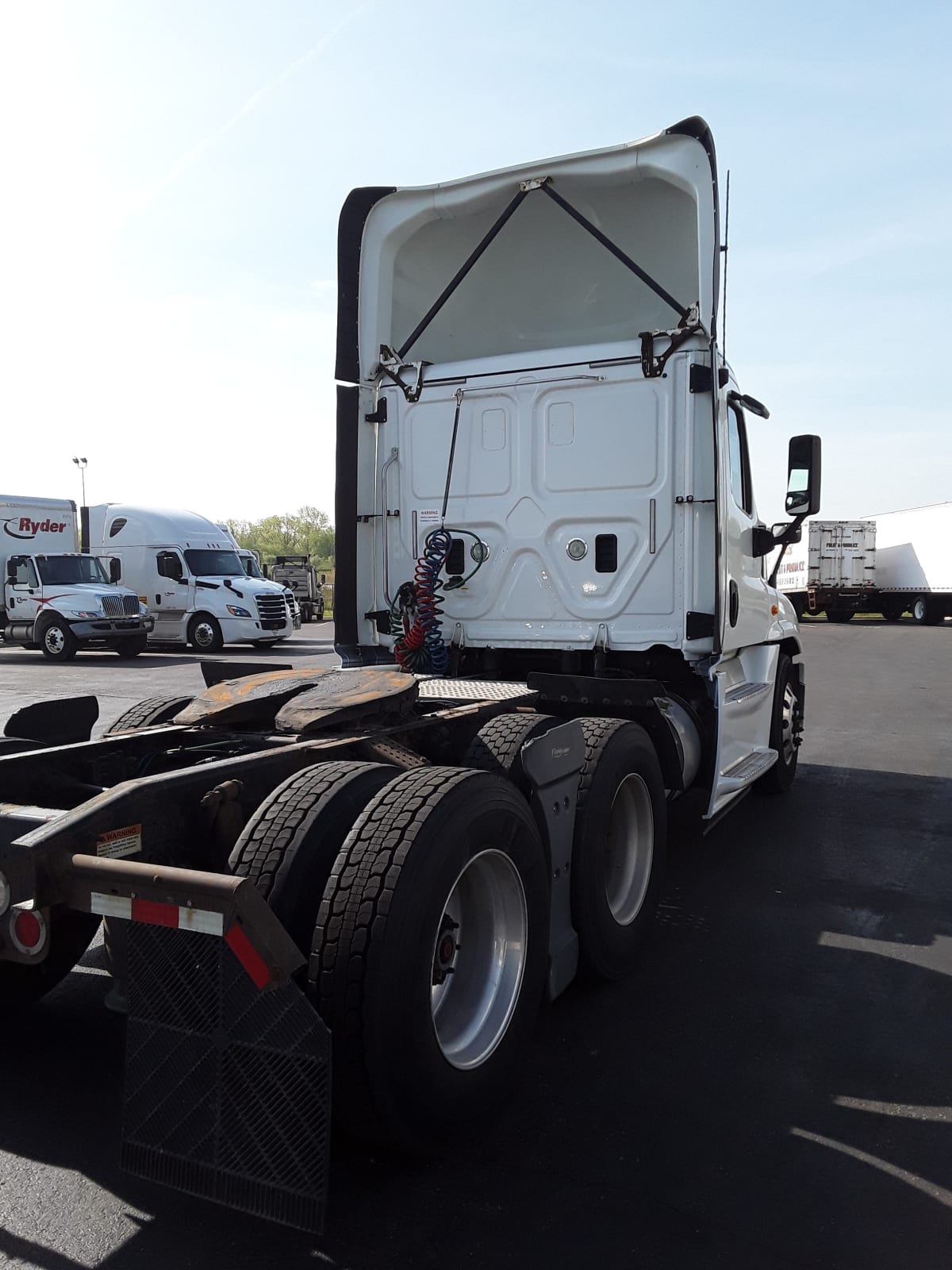 2017 Freightliner/Mercedes CASCADIA 125 671489