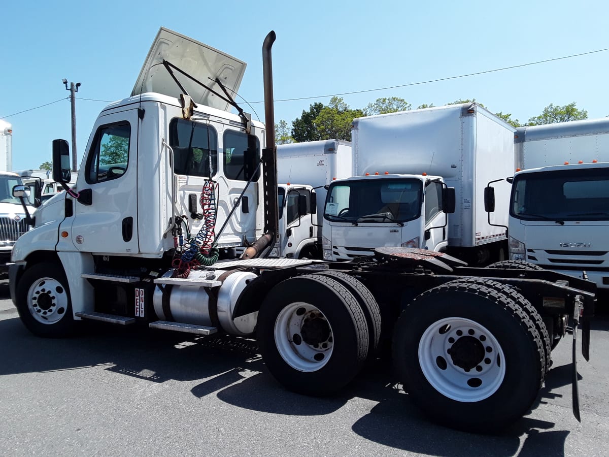 2017 Freightliner/Mercedes CASCADIA 125 673350