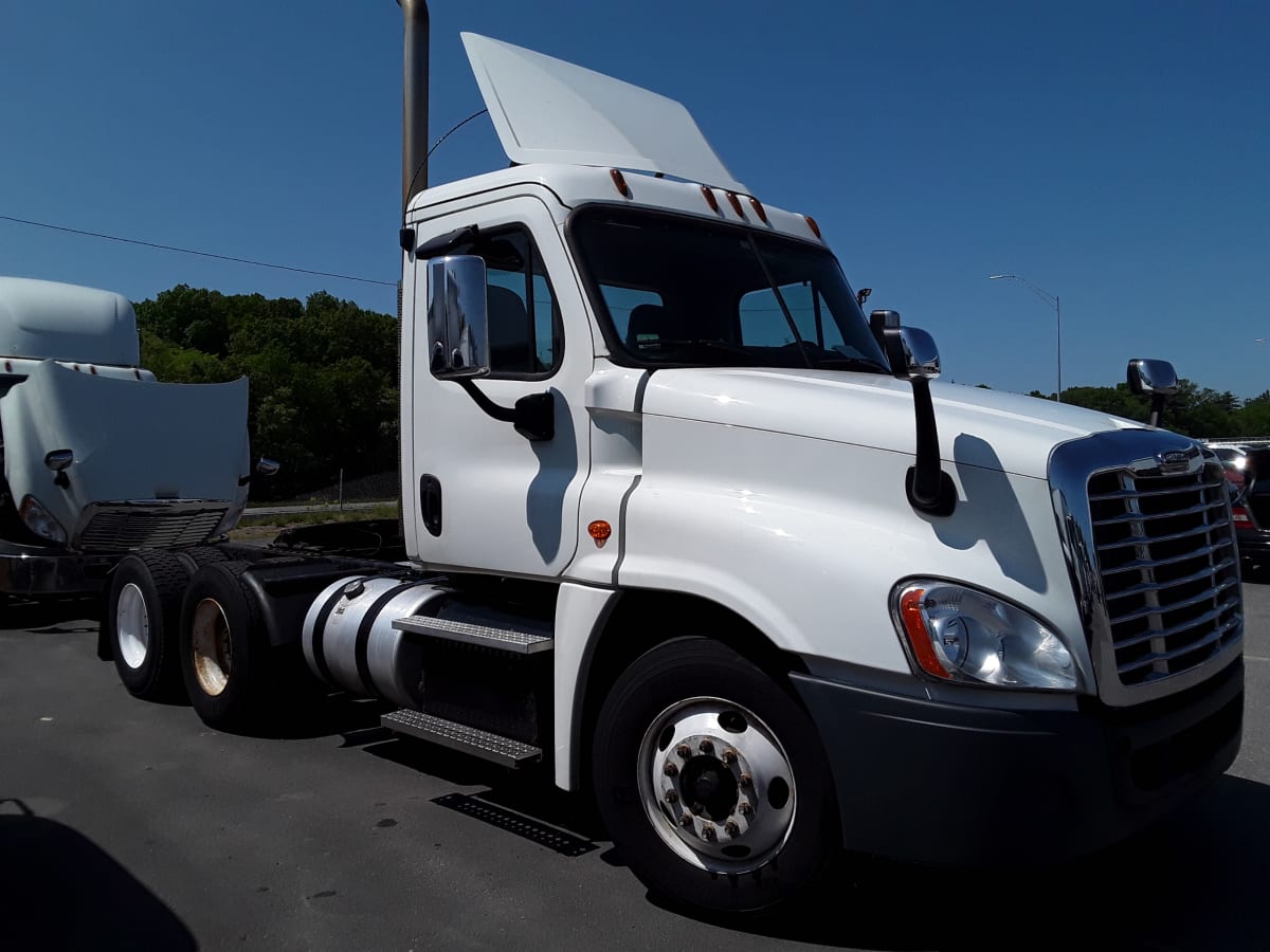 2017 Freightliner/Mercedes CASCADIA 125 673350