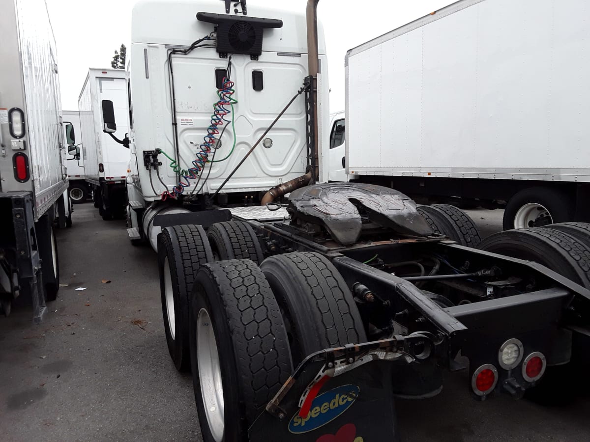 2017 Freightliner/Mercedes CASCADIA 125 674296