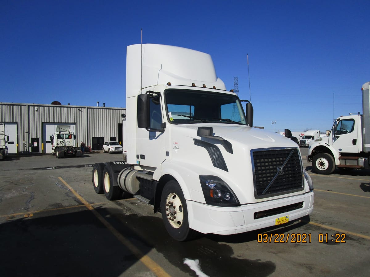 2017 Volvo VNL64TRACTOR 674805