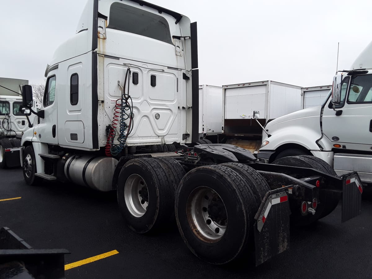 2017 Freightliner/Mercedes CASCADIA 125 675567