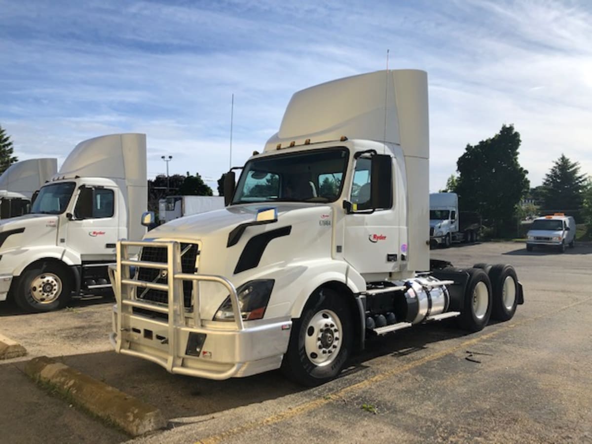 2017 Volvo VNL64TRACTOR 678464
