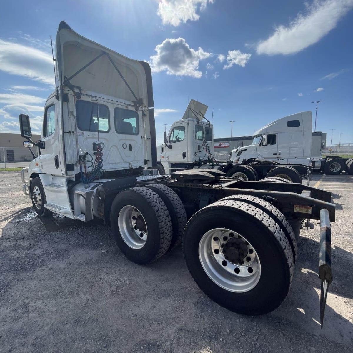 2018 Freightliner/Mercedes CASCADIA 113 745615