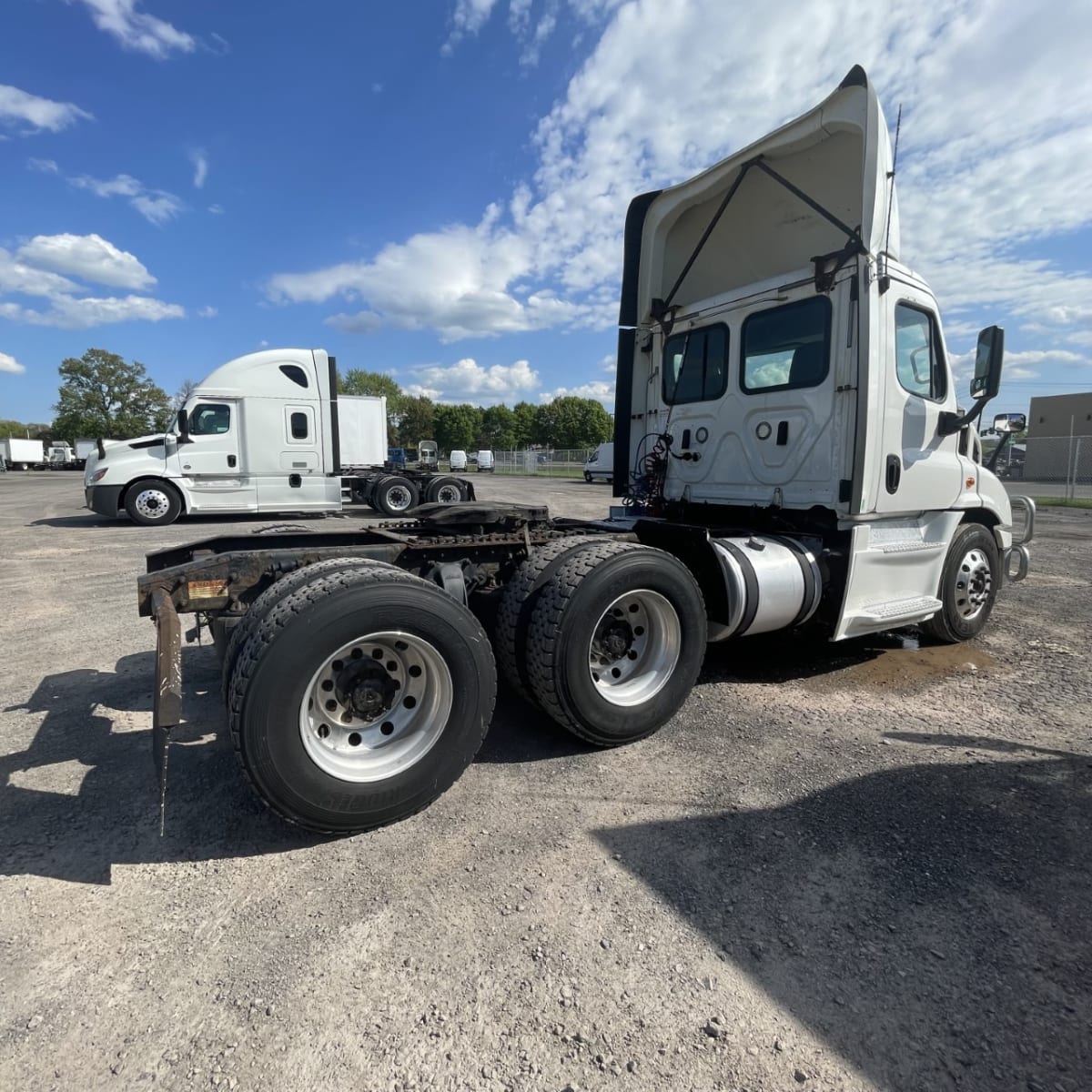 2018 Freightliner/Mercedes CASCADIA 113 745615