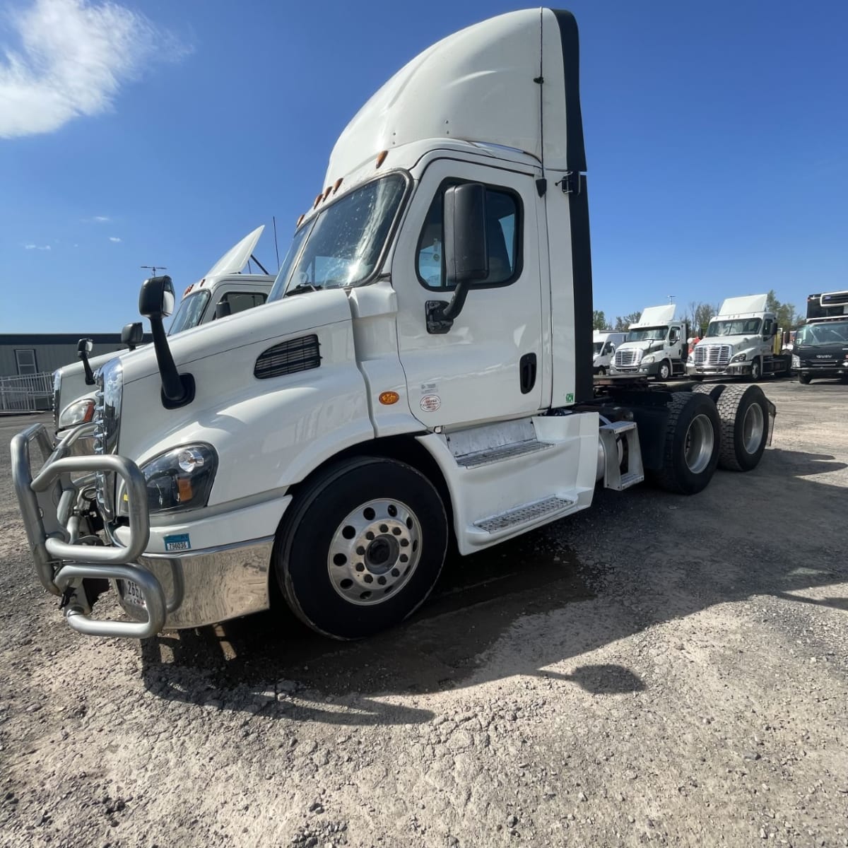 2018 Freightliner/Mercedes CASCADIA 113 745615