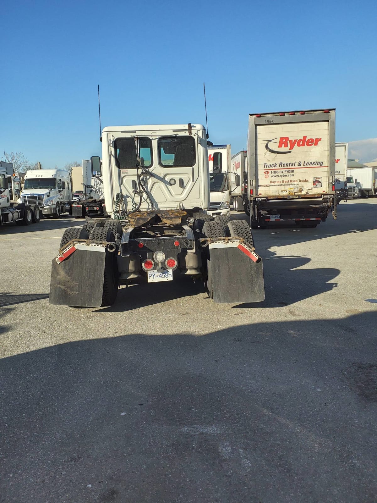 2018 Freightliner/Mercedes CASCADIA 125 745931