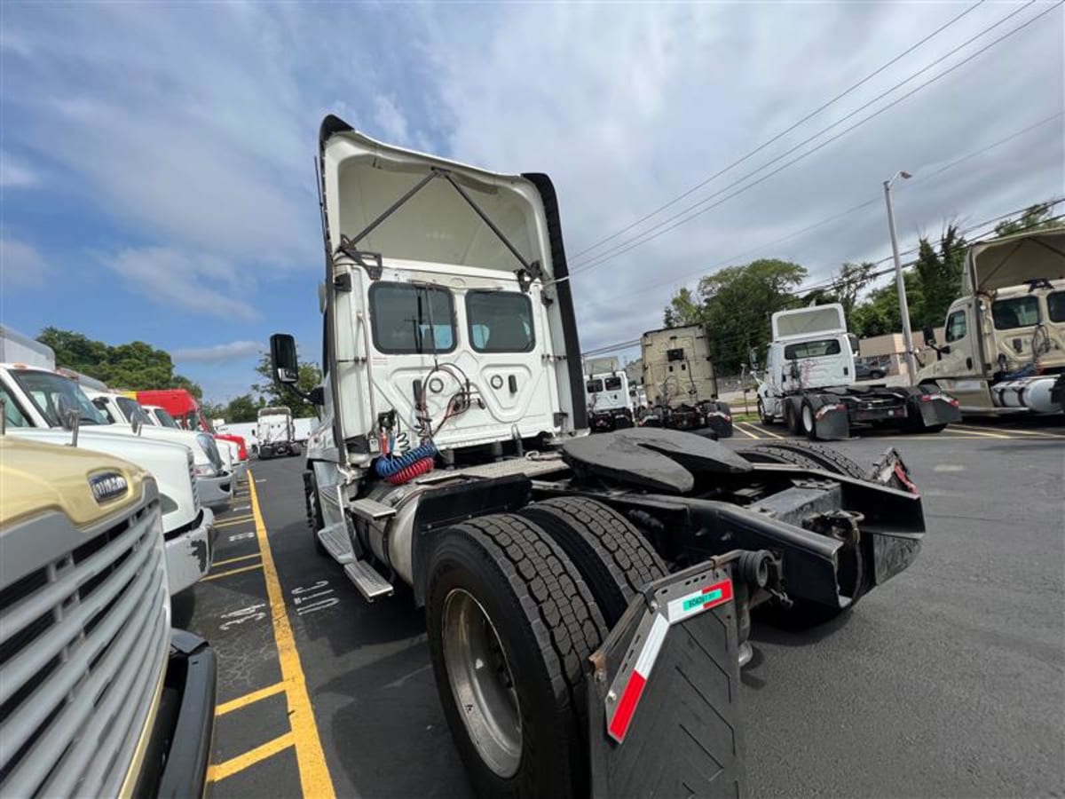 2019 Freightliner/Mercedes CASCADIA 125 804361